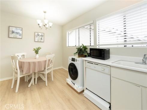 306  Streamwood  , Irvine, CA