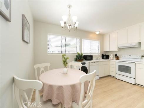 306  Streamwood  , Irvine, CA