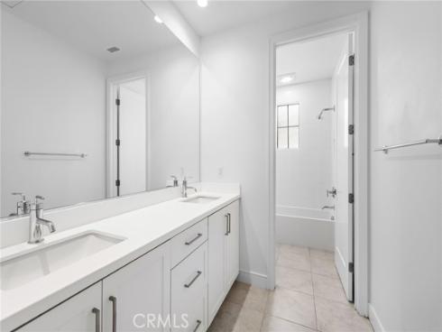 131 Parakeet , Irvine, CA