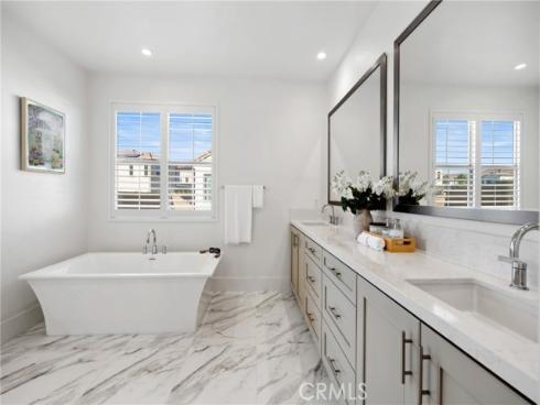 151 Hyperion , Irvine, CA