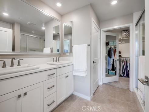 215 Bowery , Irvine, CA