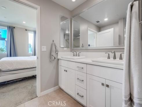 215 Bowery , Irvine, CA