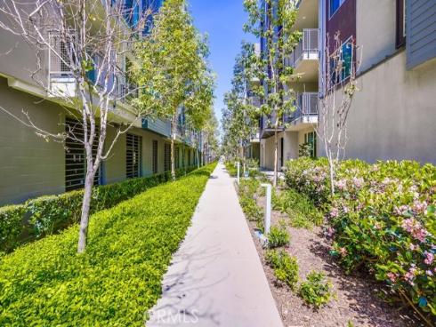 215 Bowery , Irvine, CA