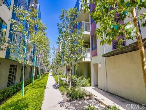 215 Bowery , Irvine, CA