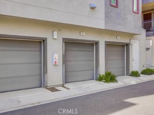 215 Bowery , Irvine, CA