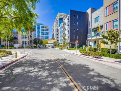 215 Bowery , Irvine, CA