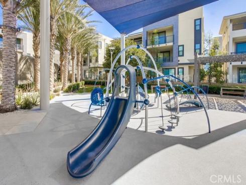 215 Bowery , Irvine, CA