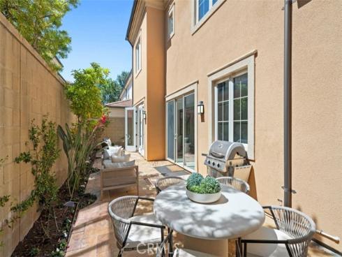 52  Acorn Glen  , Irvine, CA