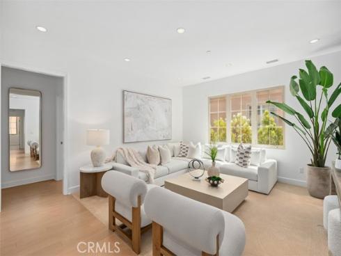 52  Acorn Glen  , Irvine, CA