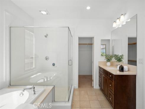 52  Acorn Glen  , Irvine, CA