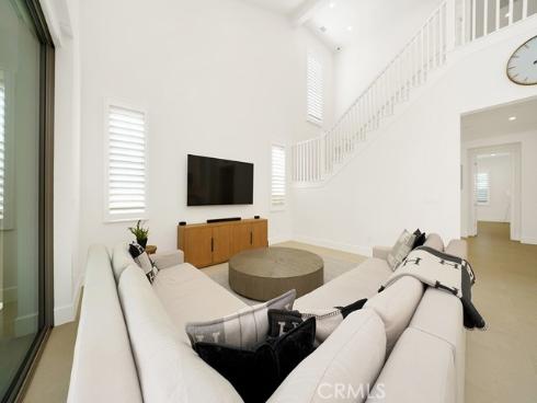 218 Coal Mine , Irvine, CA