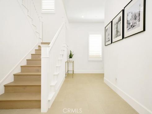 218 Coal Mine , Irvine, CA