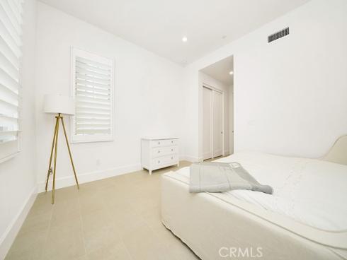 218 Coal Mine , Irvine, CA