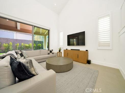 218 Coal Mine , Irvine, CA