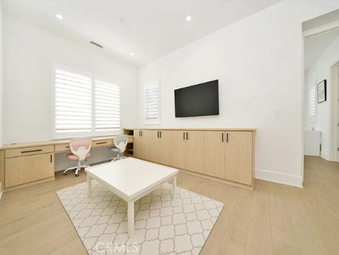 218 Coal Mine , Irvine, CA