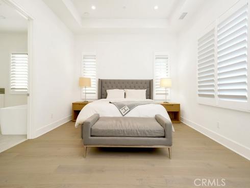 218 Coal Mine , Irvine, CA