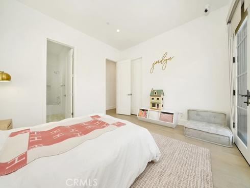 218 Coal Mine , Irvine, CA