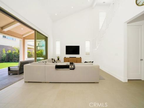 218 Coal Mine , Irvine, CA