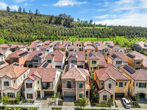 218 Coal Mine , Irvine, CA