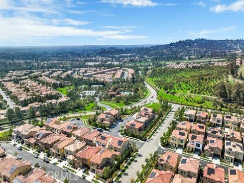 218 Coal Mine , Irvine, CA