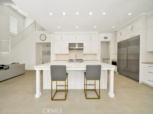 218 Coal Mine , Irvine, CA