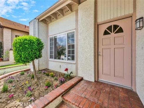 25 Bennington , Irvine, CA