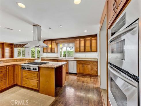 25 Bennington , Irvine, CA