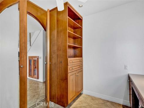 25 Bennington , Irvine, CA