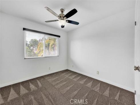 25 Bennington , Irvine, CA