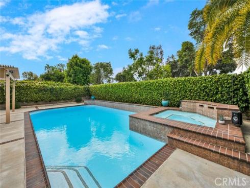 25 Bennington , Irvine, CA