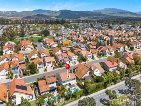 25 Bennington , Irvine, CA
