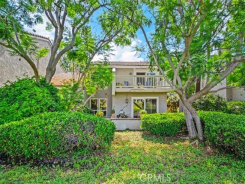 25  Misty Meadows  18 , Irvine, CA