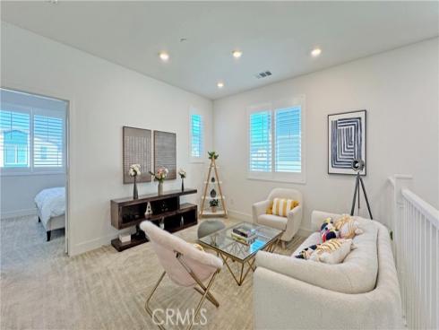 349 Abacus , Irvine, CA