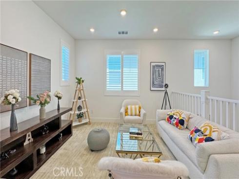 349 Abacus , Irvine, CA