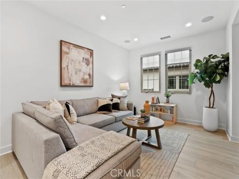 119 Jayhawk , Irvine, CA