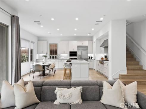 119 Jayhawk , Irvine, CA