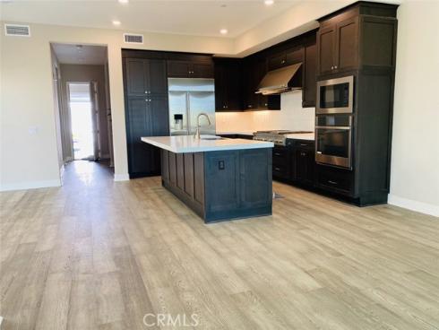 162 Perpective , Irvine, CA