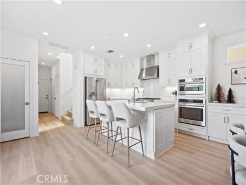 396 Chorus , Irvine, CA