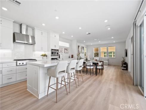 396 Chorus , Irvine, CA