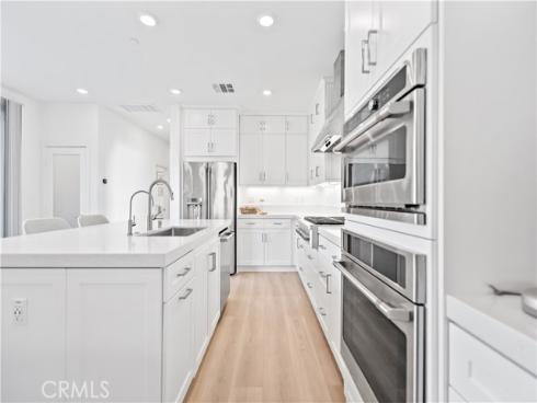 396 Chorus , Irvine, CA