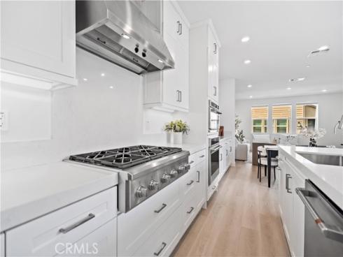 396 Chorus , Irvine, CA