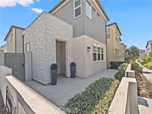 396 Chorus , Irvine, CA