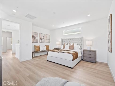 396 Chorus , Irvine, CA