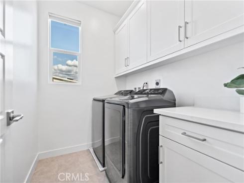 396 Chorus , Irvine, CA