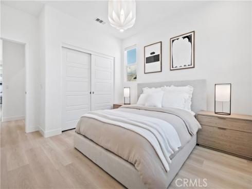 396 Chorus , Irvine, CA