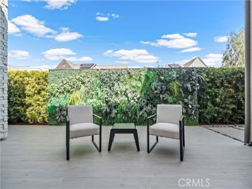 396 Chorus , Irvine, CA