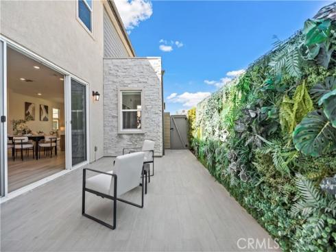 396 Chorus , Irvine, CA