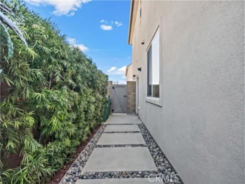 396 Chorus , Irvine, CA