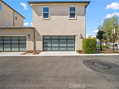 396 Chorus , Irvine, CA