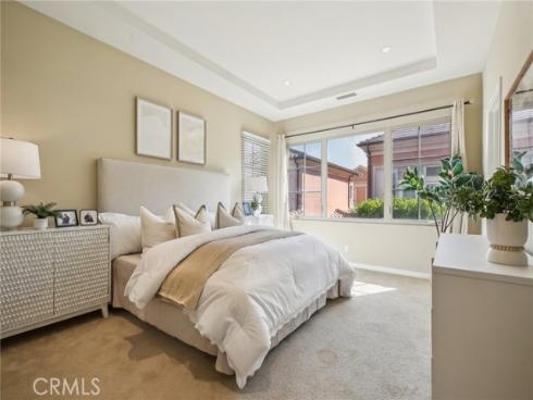 76  Bianco  , Irvine, CA